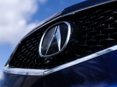 Used 2018 Acura MDX Sport Hybrid w/ Advance Pkg AWD/4WD image 16