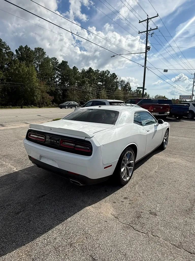 Used 2022 Dodge Challenger GT RWD image 10
