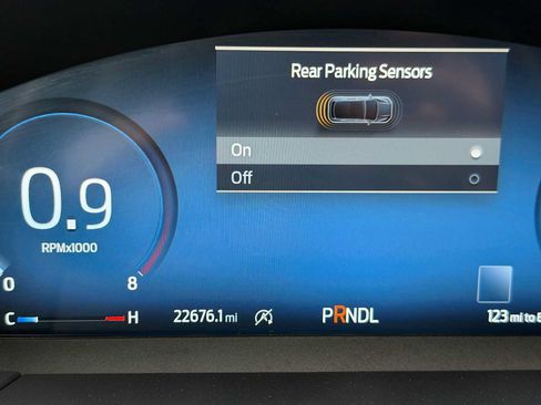 Used 2025 Ford Escape Platinum AWD/4WD image 3