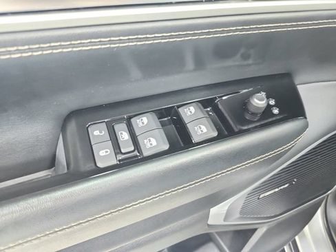 Used 2022 Jeep Wagoneer Series II w/ Premium Group I AWD/4WD image 38