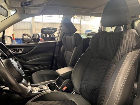 Used 2020 Subaru Forester Premium image 22