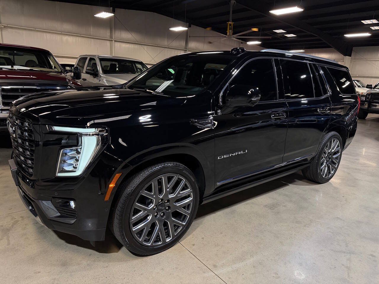 Used 2026 GMC Yukon Denali Ultimate w/ LPO, Floor Liner Package AWD/4WD image 23