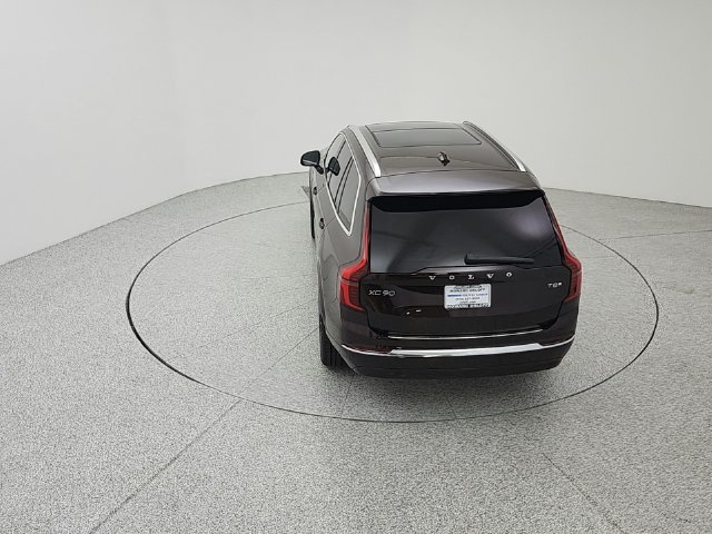 New 2026 Volvo XC90 T8 Ultra w/ Protection Package Premier AWD/4WD image 18