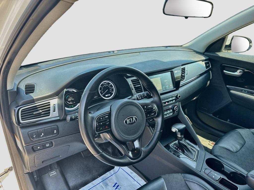Used 2017 Kia Niro FWD image 9
