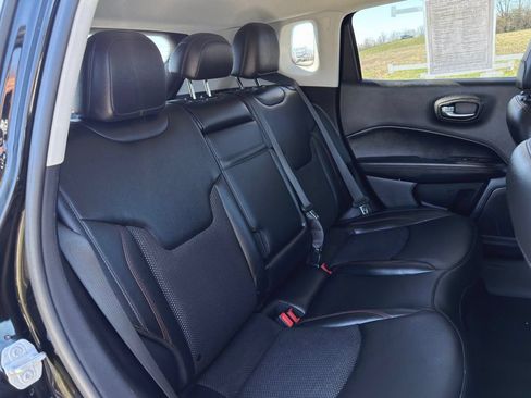 Used 2019 Jeep Compass Trailhawk AWD/4WD image 25