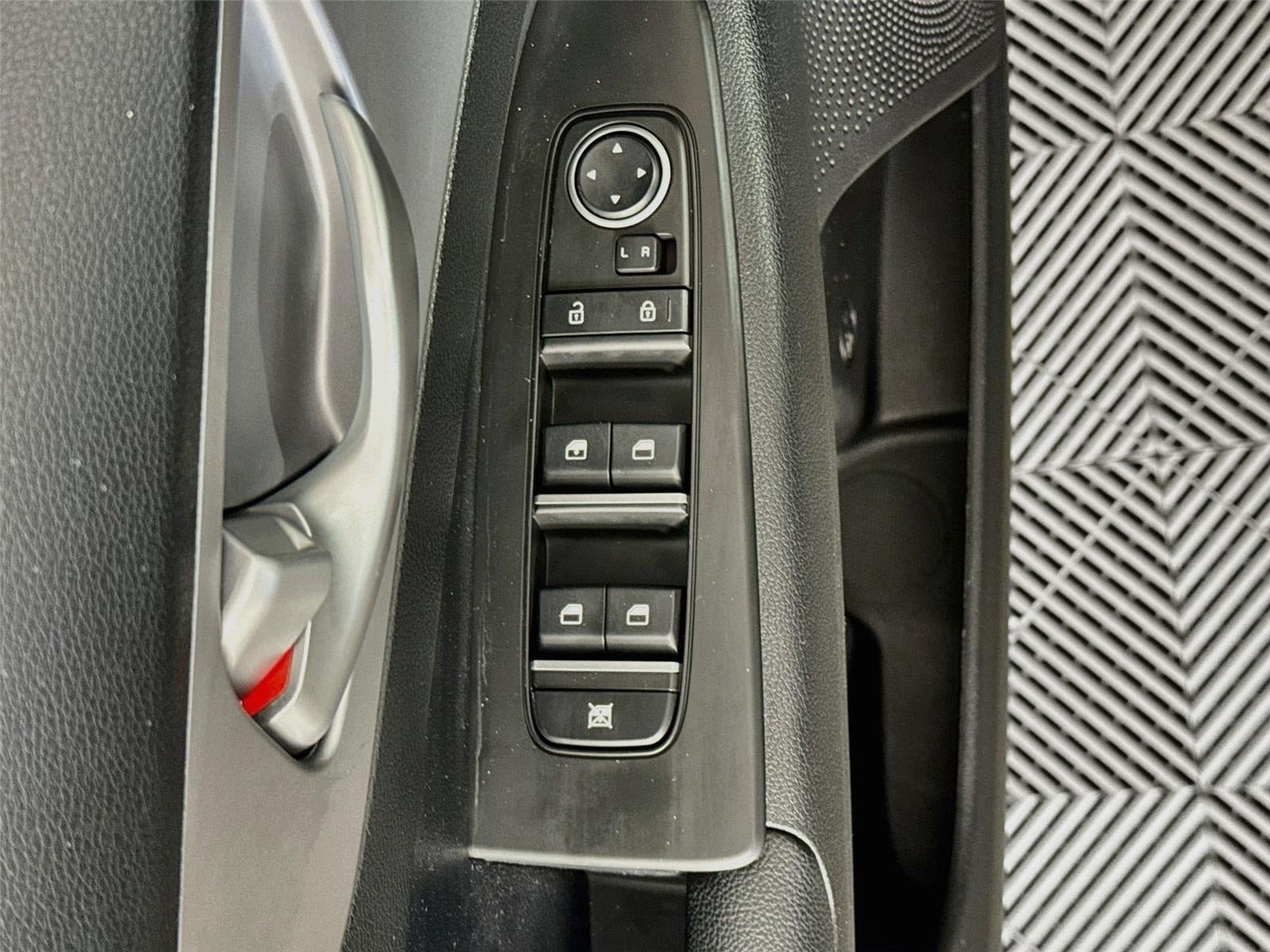 Used 2023 Kia Forte LXS FWD image 18
