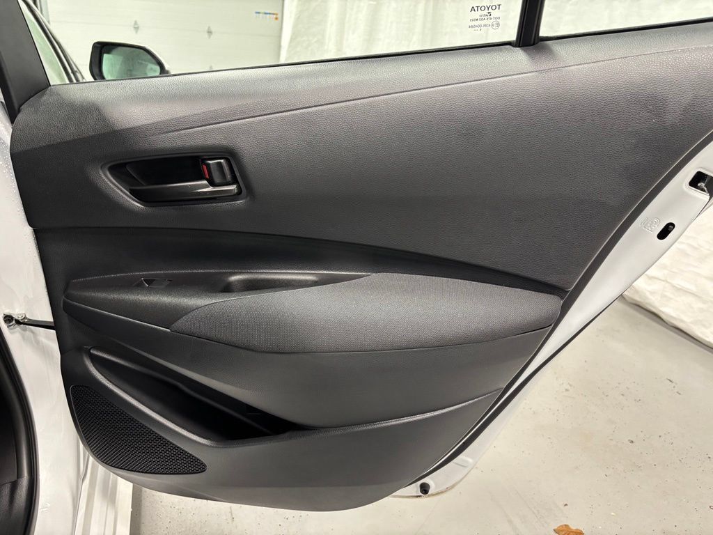 Used 2026 Toyota Corolla LE FWD image 47