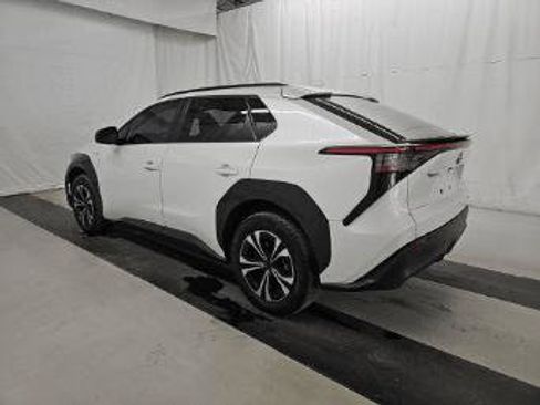 Used 2023 Toyota bZ4X AWD w/ Weather Package image 6