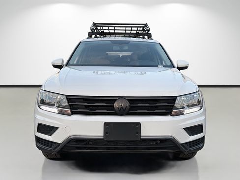 Used 2019 Volkswagen Tiguan SE w/ Panoramic Sunroof Package AWD/4WD image 8