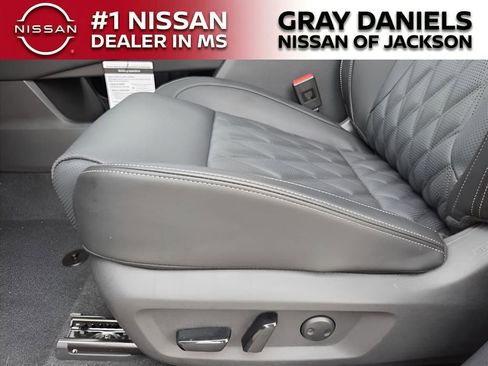 New 2026 Nissan Rogue Platinum w/ Platinum Premium Package image 12