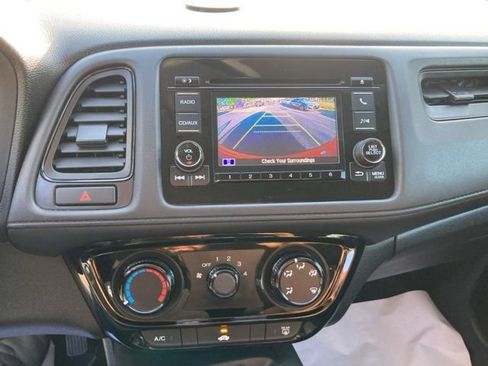 Used 2016 Honda HR-V LX image 22
