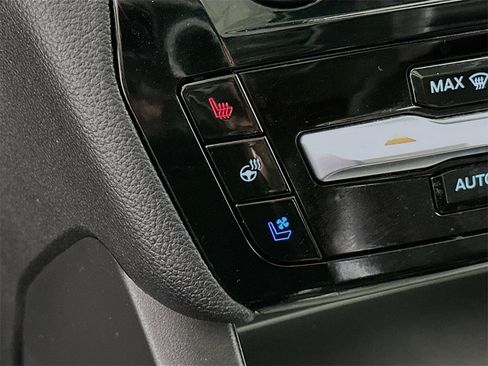 Used 2021 Ford Explorer Limited w/ Equipment Group 301A image 23