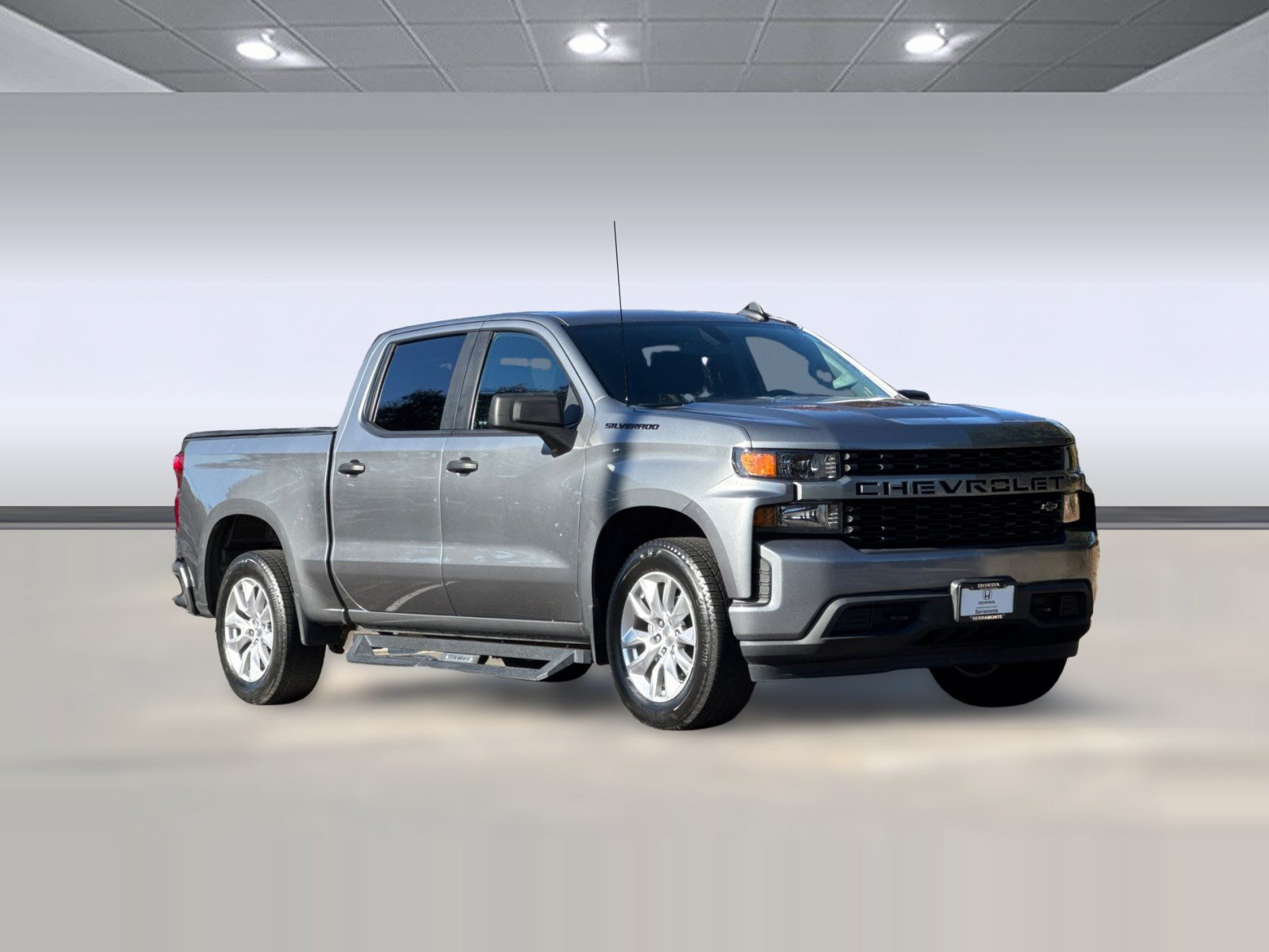 Used 2021 Chevrolet Silverado 1500 Custom w/ LPO, Dark Essentials Package RWD image 7