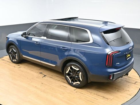 Used 2025 Kia Telluride EX w/ EX Captain's Chair Package FWD image 50