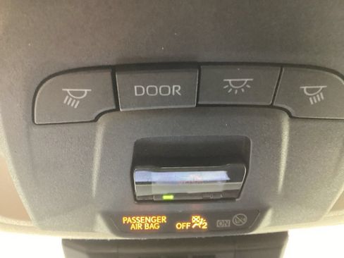 Used 2025 Toyota Corolla LE FWD image 22