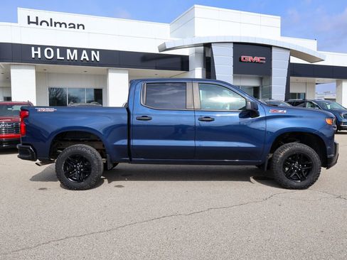 Used 2021 Chevrolet Silverado 1500 Custom Trail Boss image 2