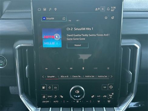 Used 2025 GMC Acadia Elevation image 13