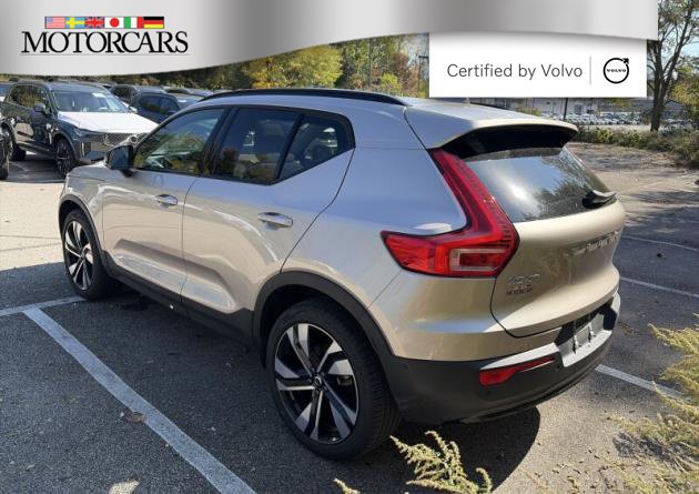 Used 2024 Volvo XC40 B5 Plus w/ Climate Package AWD/4WD image 5