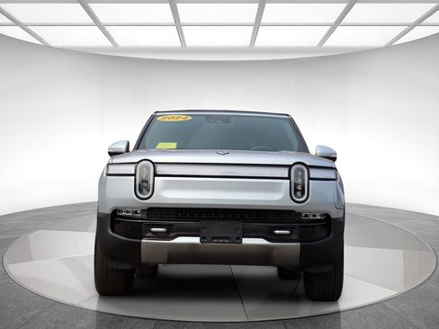 Used 2024 Rivian R1S Adventure Dual AWD/4WD image 2