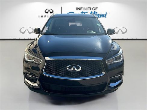 Used 2019 INFINITI QX60 Luxe w/ Essential Package image 2