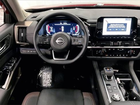 New 2025 Nissan Pathfinder Platinum w/ Cargo Package image 19