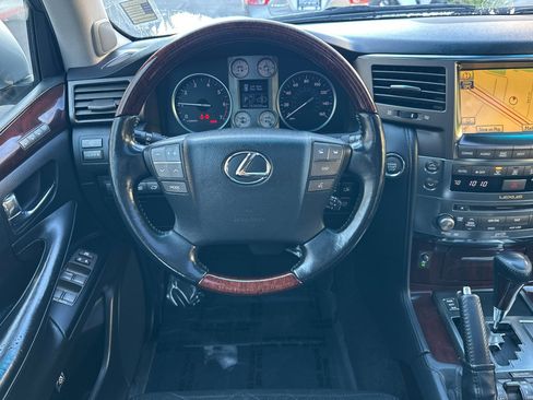 Used 2011 Lexus LX 570 4WD image 29