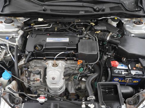 Used 2015 Honda Accord LX image 23