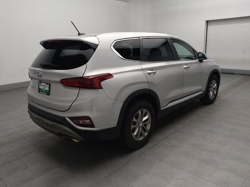 Used 2019 Hyundai Santa Fe SE image 9