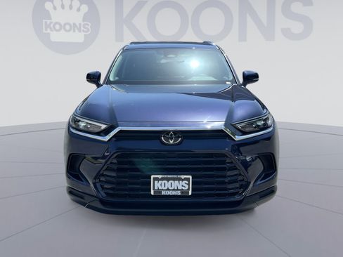 Used 2026 Toyota Grand Highlander AWD image 11
