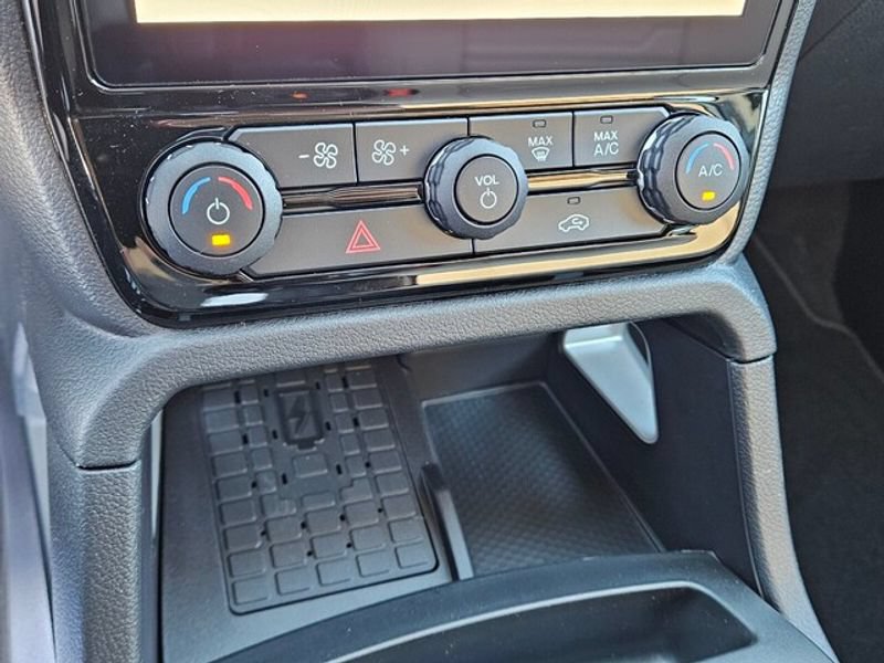 New 2025 Ford Ranger Lariat w/ Chrome Accent Package AWD/4WD image 21