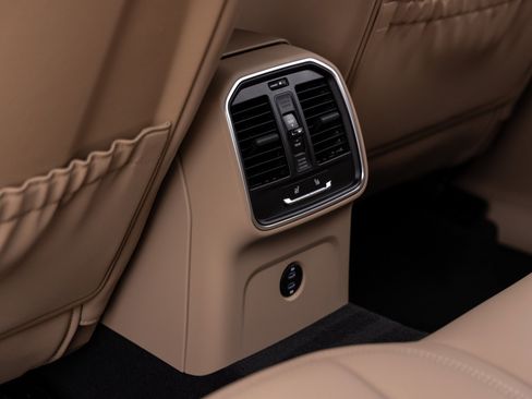 New 2026 Porsche Macan S image 27