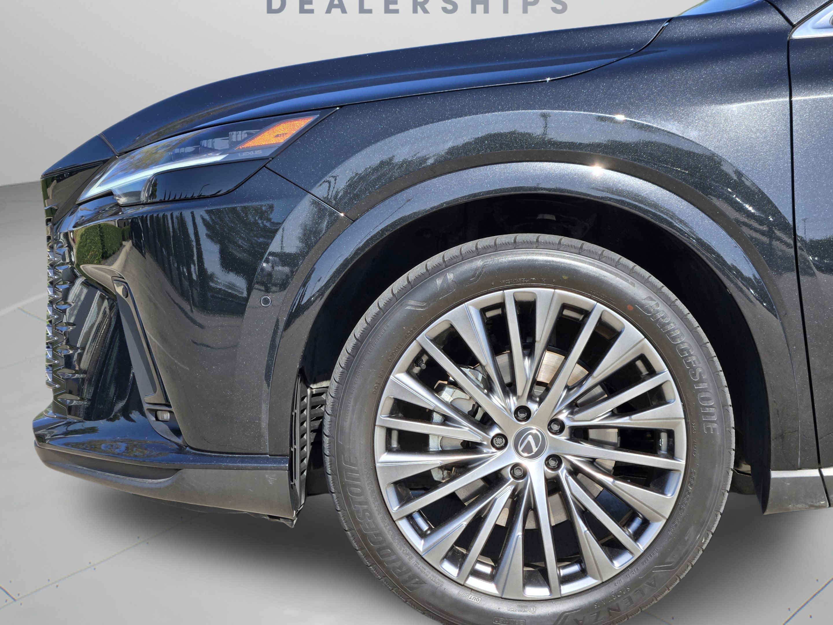 Certified 2025 Lexus RX 450h AWD w/ Convenience Package image 30