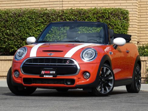 Used 2021 MINI Cooper S image 4