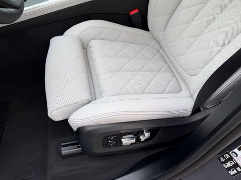 New 2026 BMW X5 xDrive40i AWD/4WD image 13