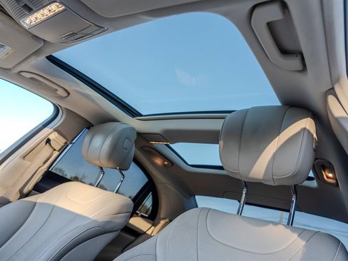 Used 2020 Mercedes-Benz S 560 Sedan w/ AMG Line Exterior image 28