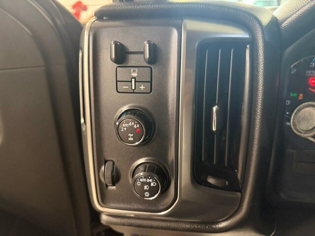 Used 2017 Chevrolet Silverado 1500 LT w/ All Star Edition AWD/4WD image 50