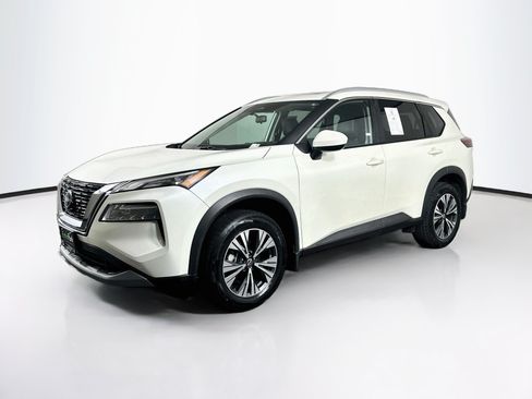 Used 2023 Nissan Rogue SV w/ SV Premium B Package FWD image 3