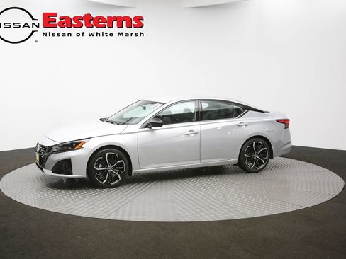 Used 2023 Nissan Altima 2.5 SR FWD image 53