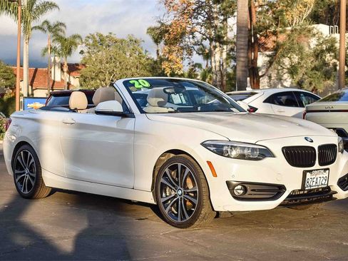 Used 2020 BMW 230i Convertible w/ Premium Package image 17
