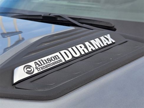 Used 2025 Chevrolet Silverado 2500 LTZ w/ LTZ Convenience Package image 31