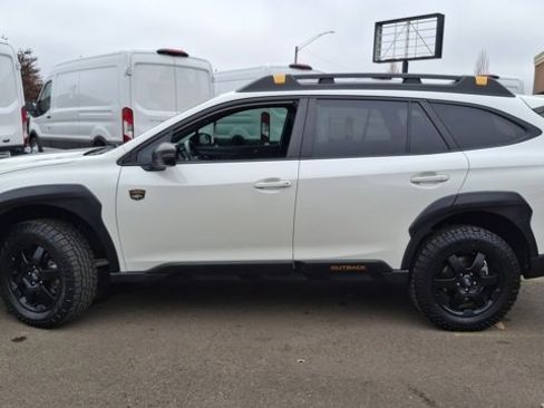 Used 2022 Subaru Outback Wilderness image 8