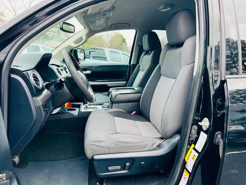 Used 2016 Toyota Tundra SR5 w/ SR5 Upgrade Package image 13