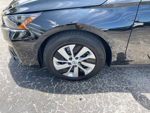 Certified 2025 Nissan Altima 2.5 S image 9