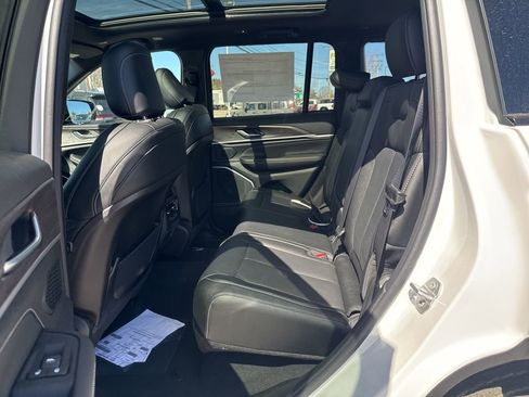 New 2026 Jeep Grand Cherokee Limited AWD/4WD image 25