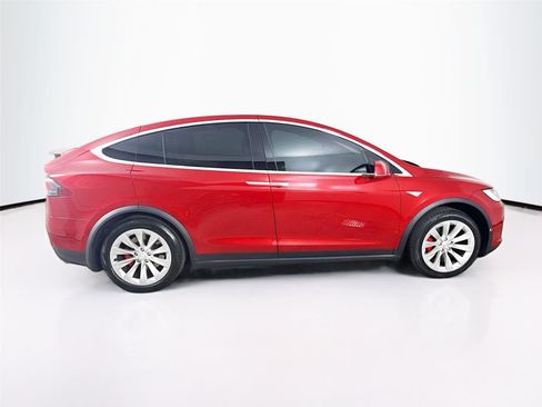 Used 2016 Tesla Model X P90D image 8