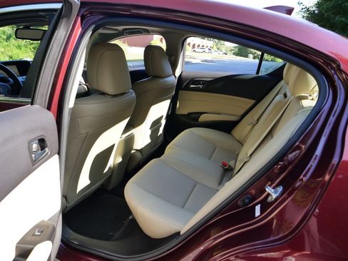 Used 2013 Acura ILX w/ Technology Package image 18