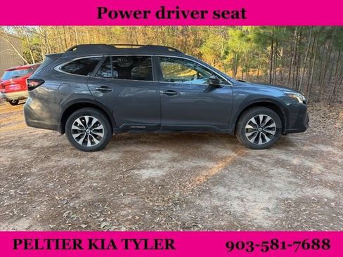 Used 2023 Subaru Outback Limited image 15