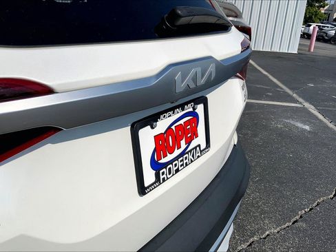 Used 2023 Kia Seltos S AWD/4WD image 29