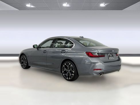 Used 2025 BMW 330i Sedan RWD image 3