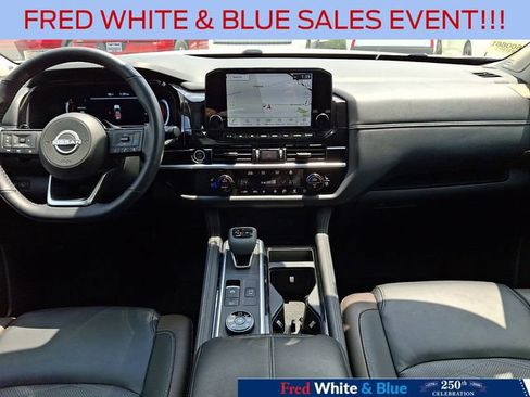 Used 2024 Nissan Pathfinder Platinum w/ Cargo Package AWD/4WD image 15